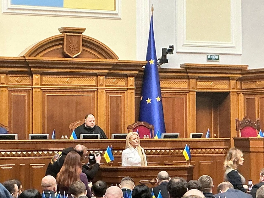 Депутат-«сосна» Кормишкіна, яку підозрюють у  незаконному збагаченні, склала повноваження