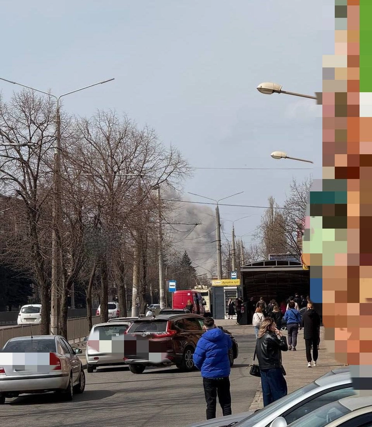 То ви обираєте поряд з фотографією дівчини яка лежить в панічній атаці фотографію причини її атаки