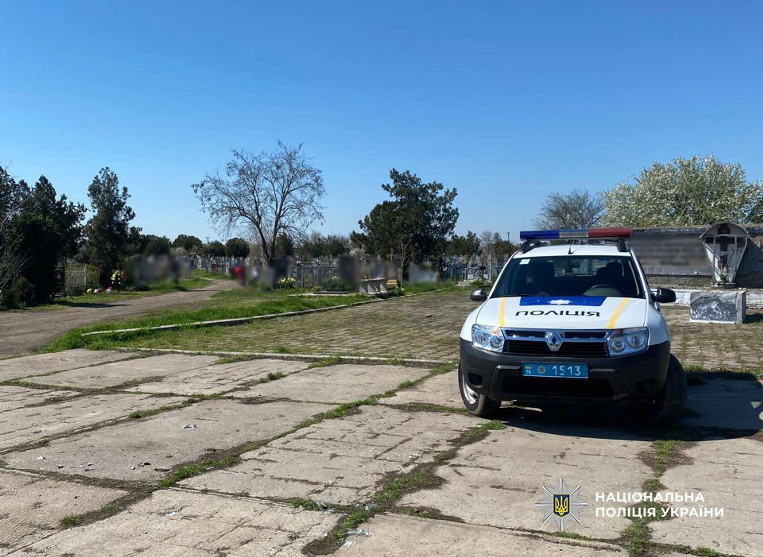 У Кілії невідомі пошкодили пам’ятники на кладовищі