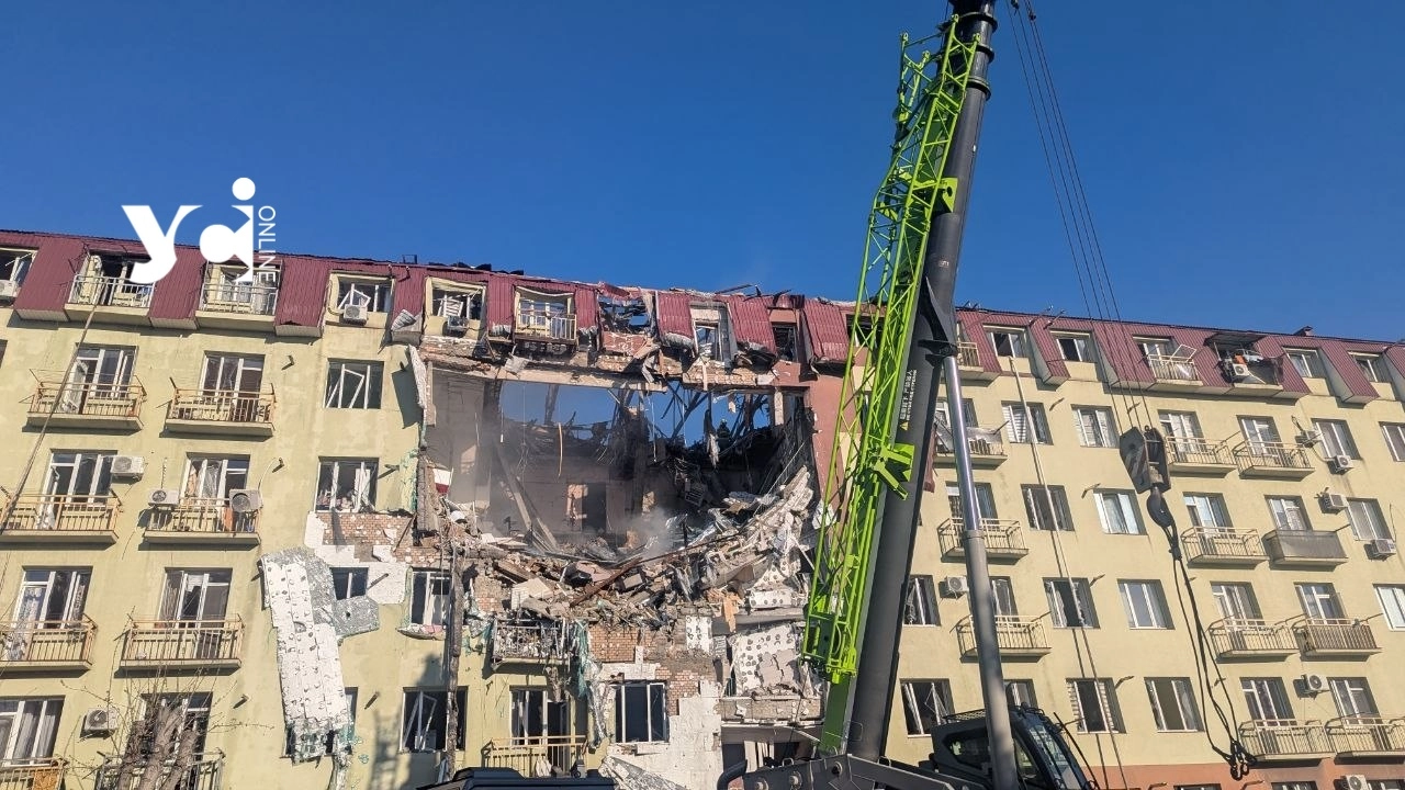 Дрон рф вщент зруйнував будинок працівниць університету в Одесі