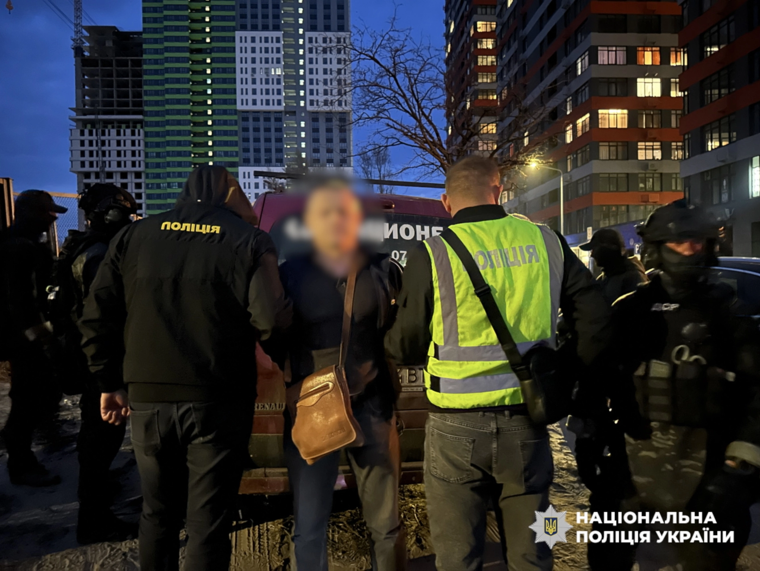 Понад 40 клієнтів і тисячі доларів: в Одесі затримали організаторів незаконної «броні»