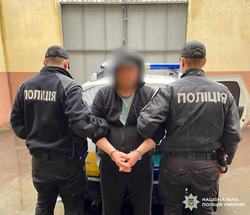 Смертельні ревнощі в Одесі: чоловік до смерті побив співмешканця знайомої