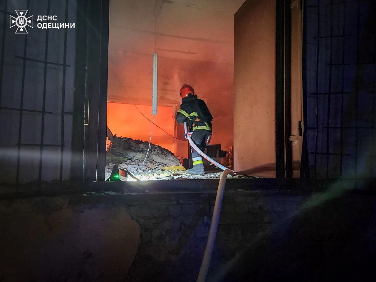 Вночі росіяни атакували південь Одеської області: пошкоджена портова інфраструктура