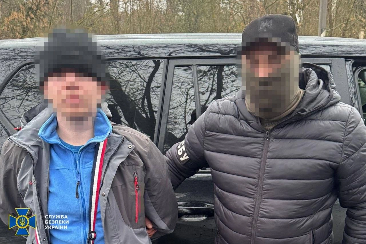 В Одесі агент фсб готував схрон зі зброєю для замовних убивств