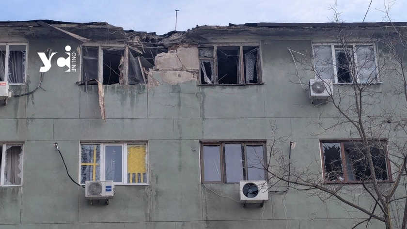 «Тільки зробили ремонт на даху і туда і попало»: мешканка одеського гуртожитку розповіла про наслідки атаки рф