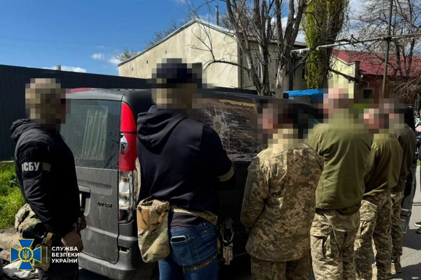 СБУ прокоментувала затримання ТЦКашників в Одесі: вимагали гроші й погрожували «відправити на передову»