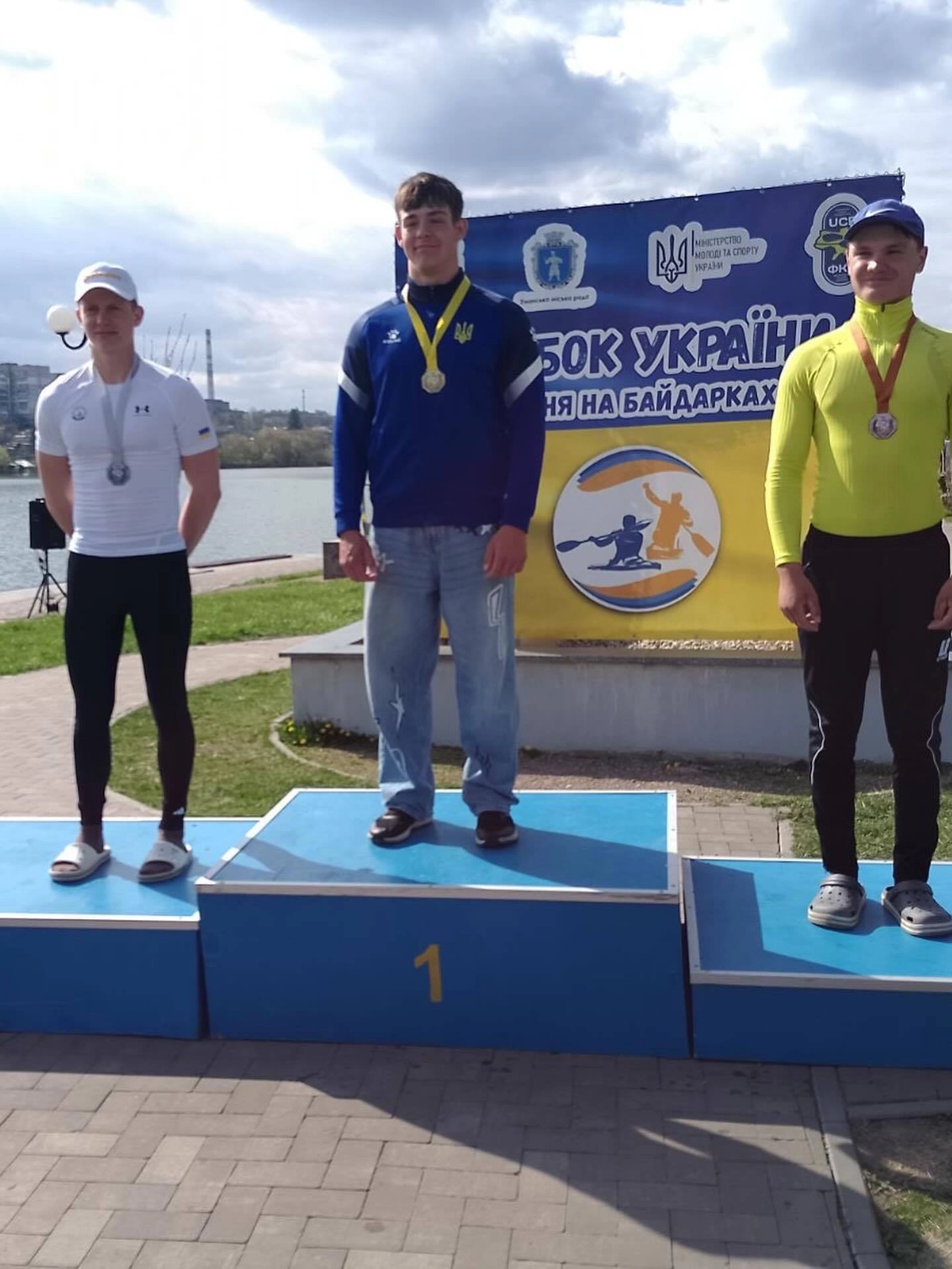 17 медалей на Кубку України: веслувальники Вилківської ДЮСШ успішно відкрили сезон