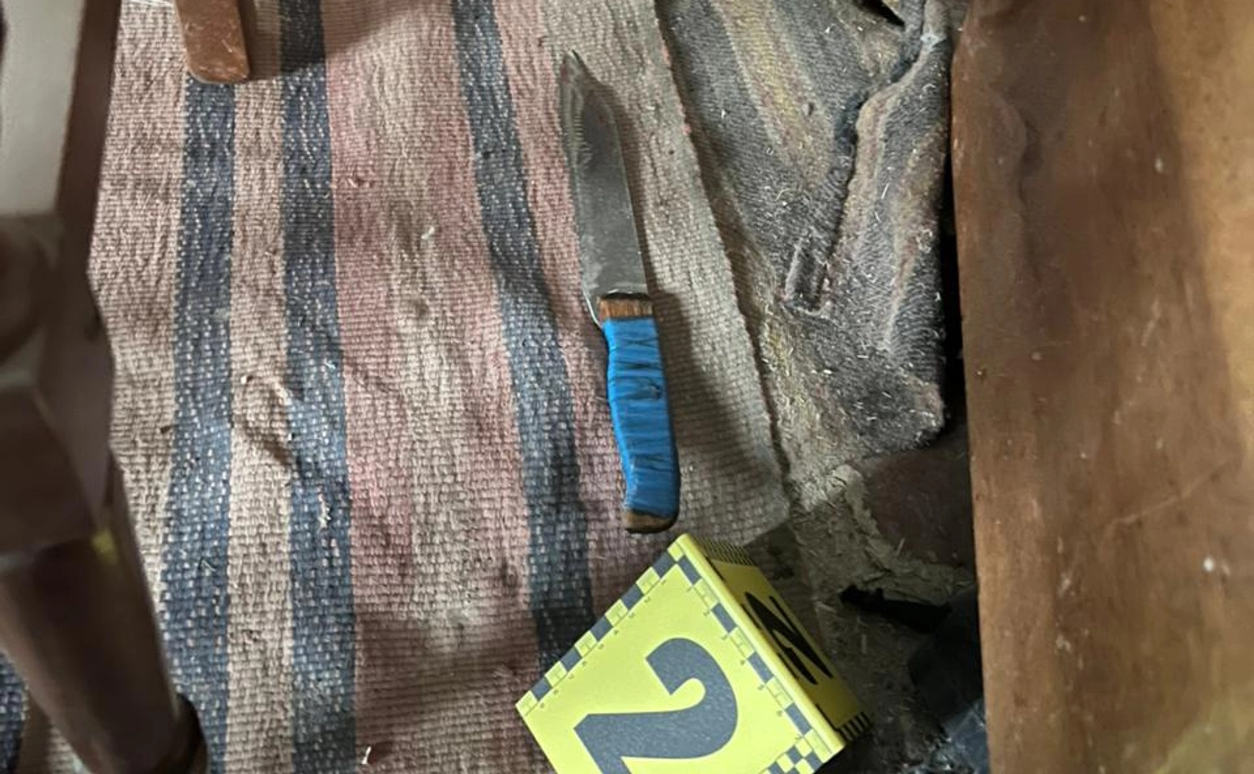 На Одещині чоловік через ревнощі вдарив брата-близнюка кухонним ножем