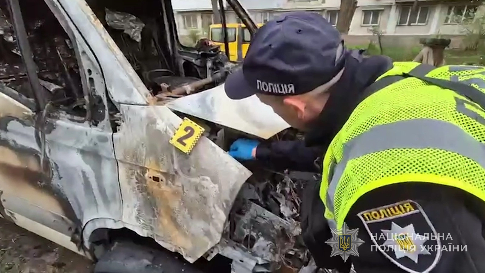 В Одесі чоловік за обіцянку заплатити 1500 долларів підпалив мікроавтобус
