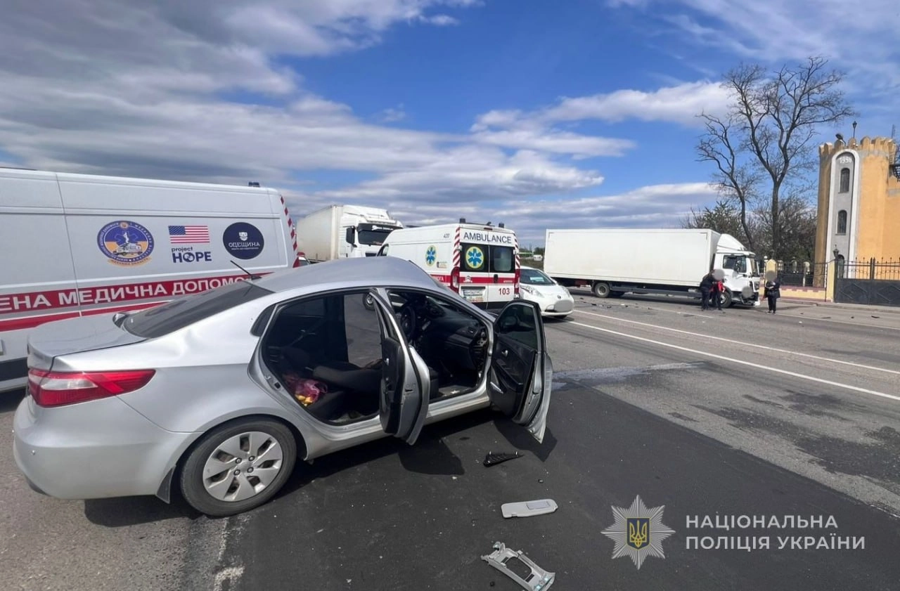 На об’їзній дорозі внаслідок моторошної аварії ускладнено рух транспорту
