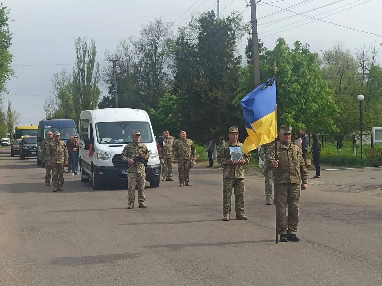 В Арцизькій громаді в останню путь провели полеглого воїна Олександра Паладі