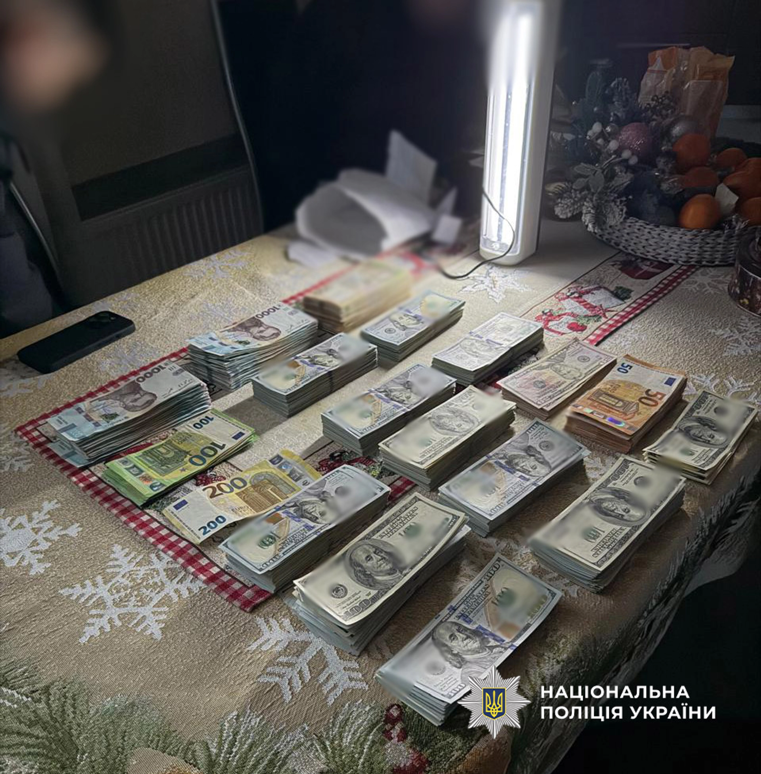 В Одесі лікарку судитимуть за хабар у 1600 доларів