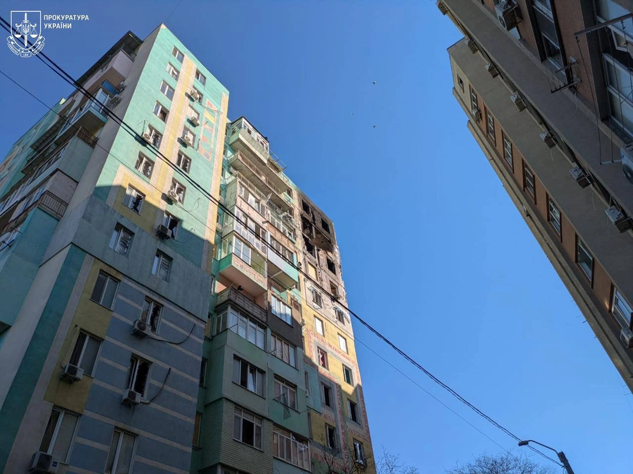 Наслідки влучання БпЛА рф у житловий будинок