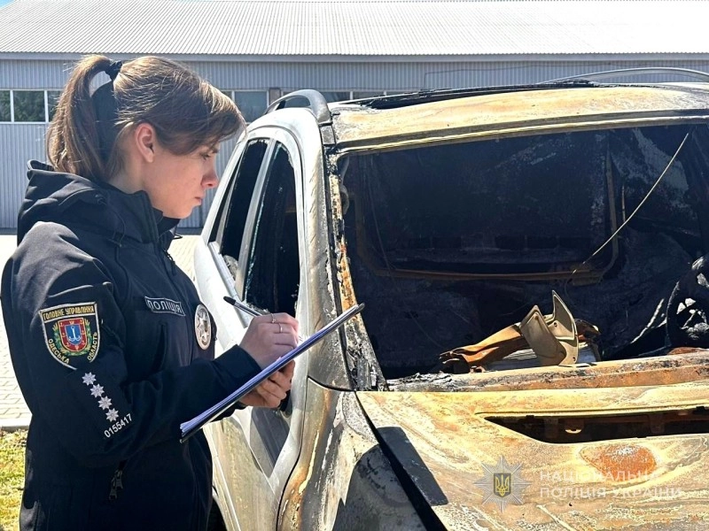 У Болграді хлопець підпалив два Mercedes за винагороду