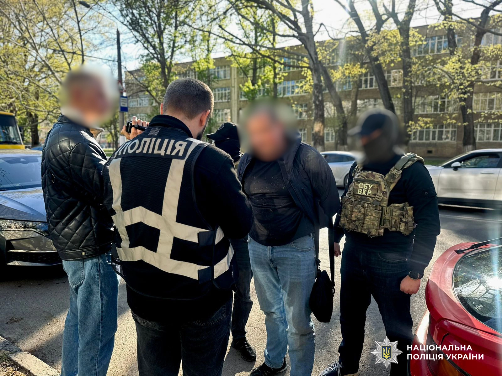 Правоохоронці викрили схему «вирішення питань» у ТЦК