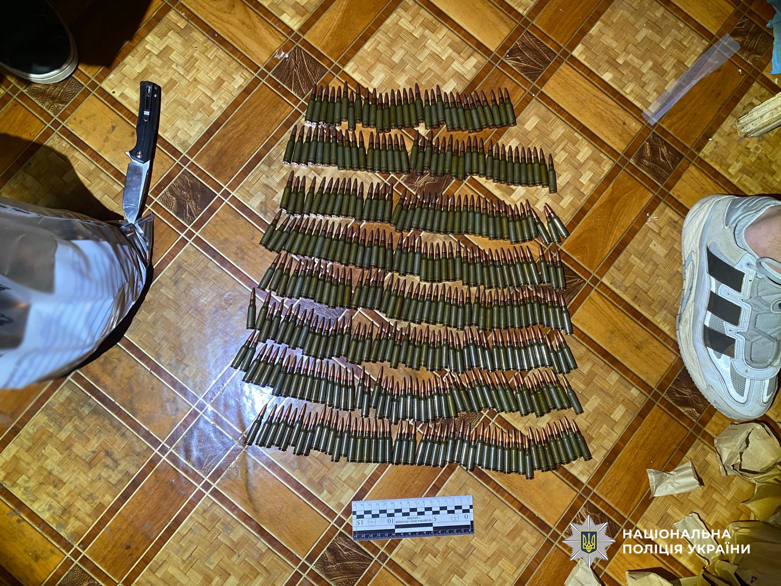 Правоохоронці викрили схему «вирішення питань» у ТЦК