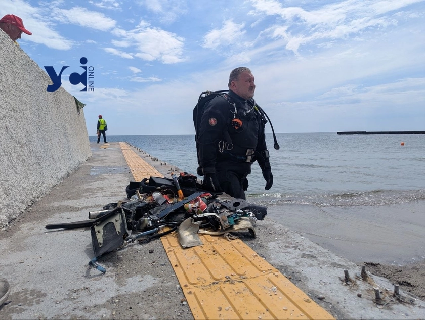 Одеські пляжі готують до сезону: водолази обстежують дно моря