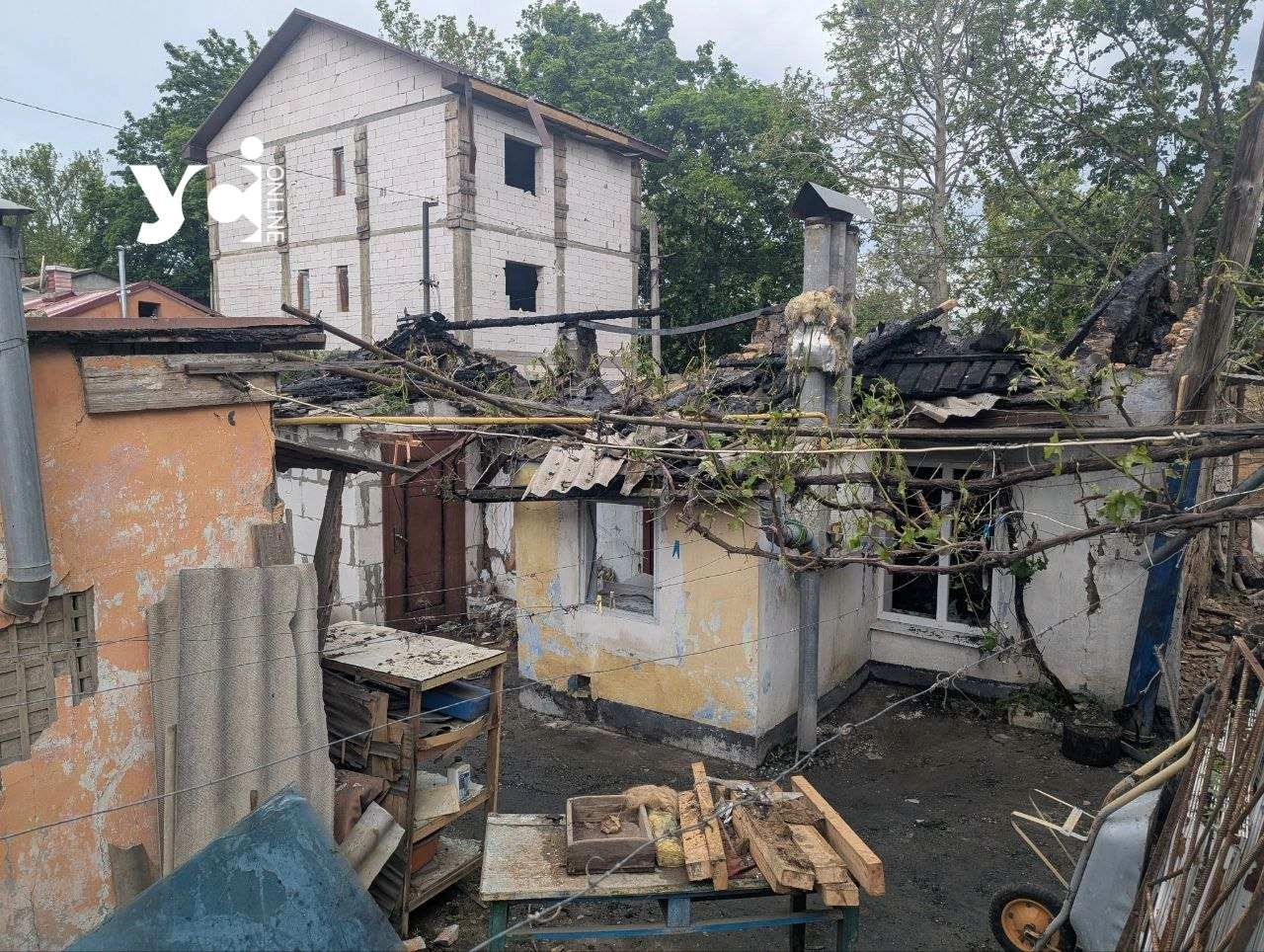 «Будинок спалахнув одразу»: мешканці Одеси розповіли про наслідки нічної атаки дронів