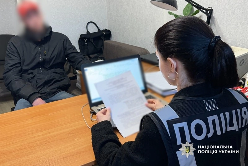 Одесит підпалив два мікроавтобуси за обіцянку $700
