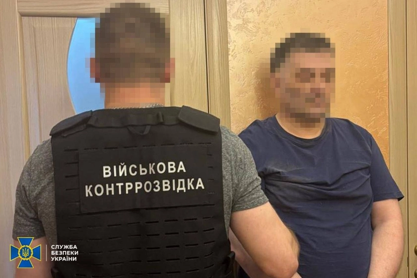 СБУ викрила агентурну мережу фсб, яка діяла в Києві та Одесі