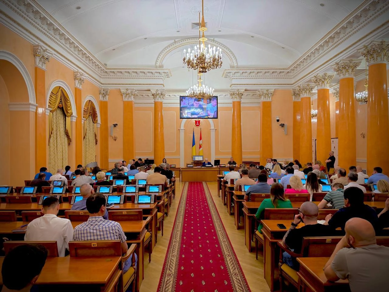 В Одесі призупиняють гранти на сонячні панелі для ОСББ