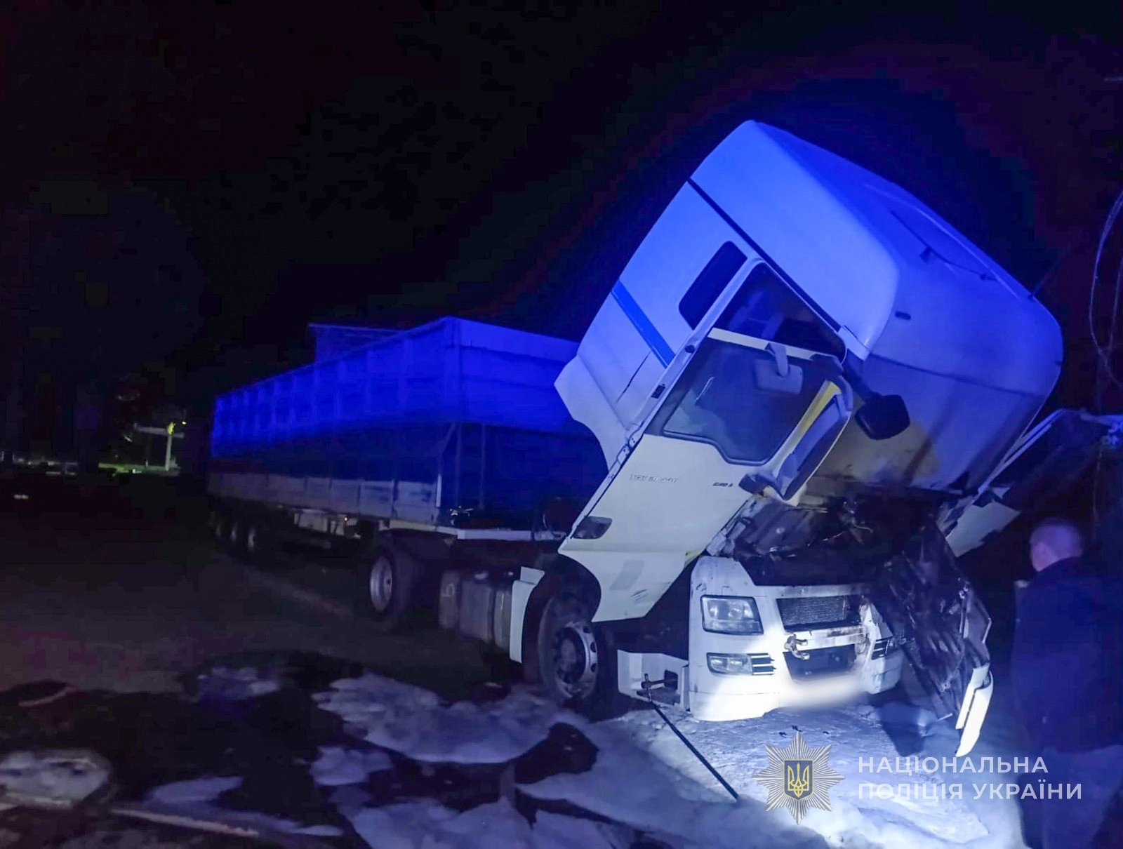 На Одещині двоє чоловіків підпалили вантажівку за обіцянку легких грошей — винагороду так і не отримали