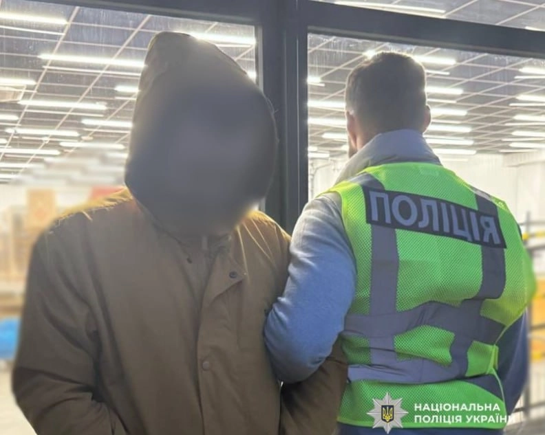 В Одесі судитимуть чоловіка, який розсилав психотропи поштою по всій Україні