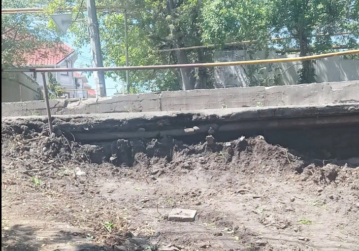 У Київському районі Одеси ліквідували витік стічних вод після звернення мешканки: де виявили забруднення