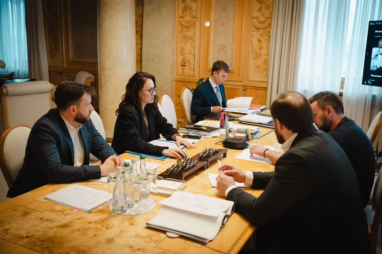Уряд готує програму купівлі 1000 сільських будинків для ВПО
