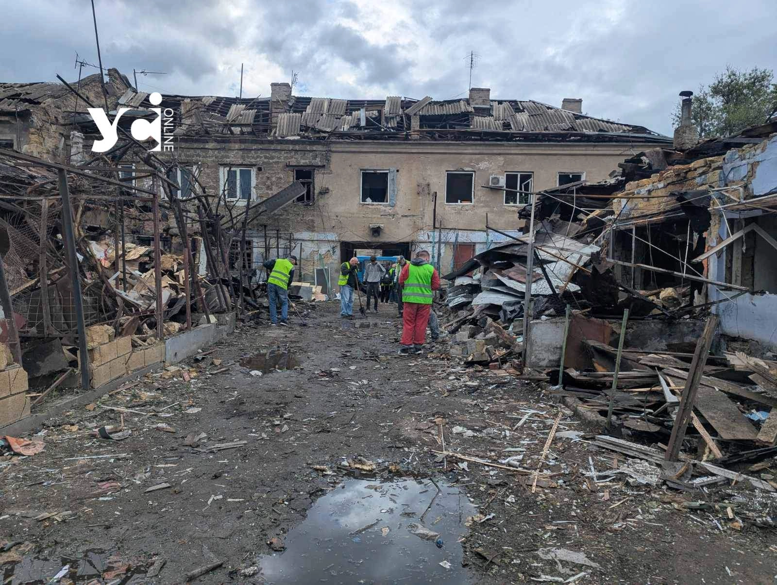 «Люди, хто живий, вийдіть»: мешканці Одеси розповіли про нічну атаку дронів