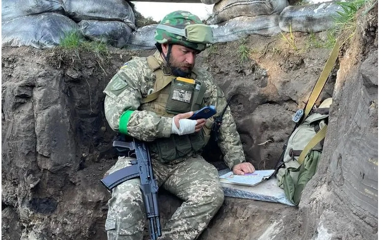 В Україні започаткували премію для вчителів-захисників: переможець отримає 500 тисяч гривень