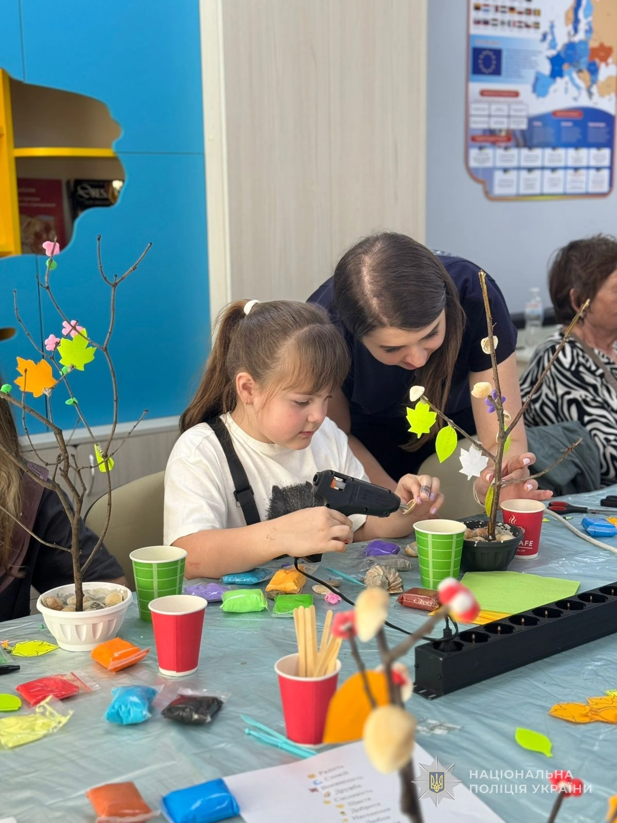 Арттерапія для дітей зниклих, поранених та загиблих правоохоронців