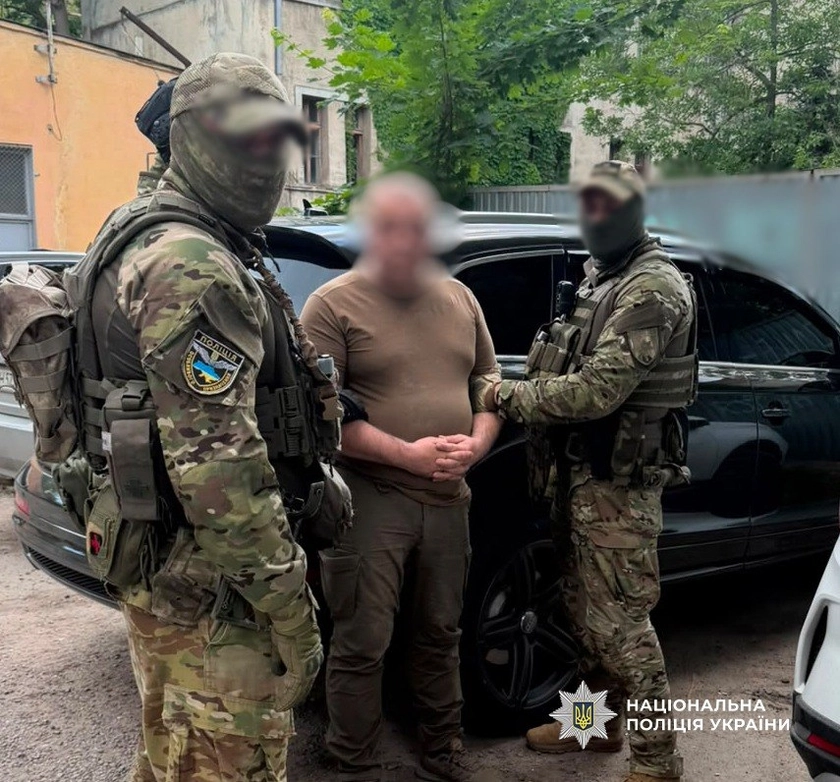 На Одещині затримали посадовця військової частини, який за 6 тисяч доларів обіцяв «вирішити питання» з ТЦК