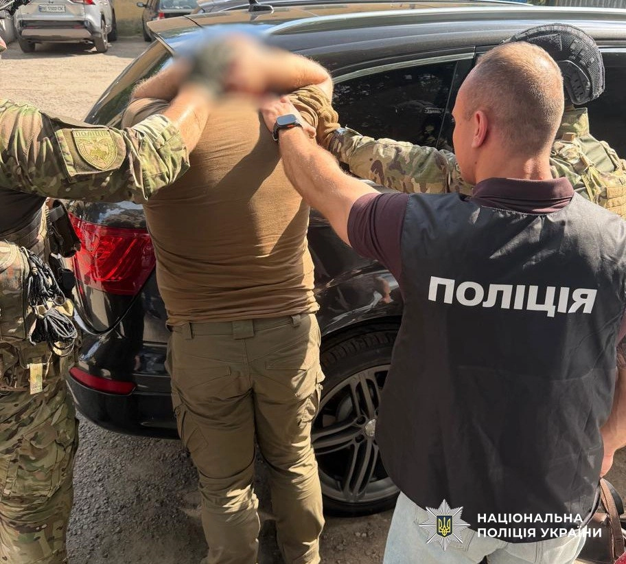 В Одеській області затримали начальника відділення безпеки військової служби на хабарі