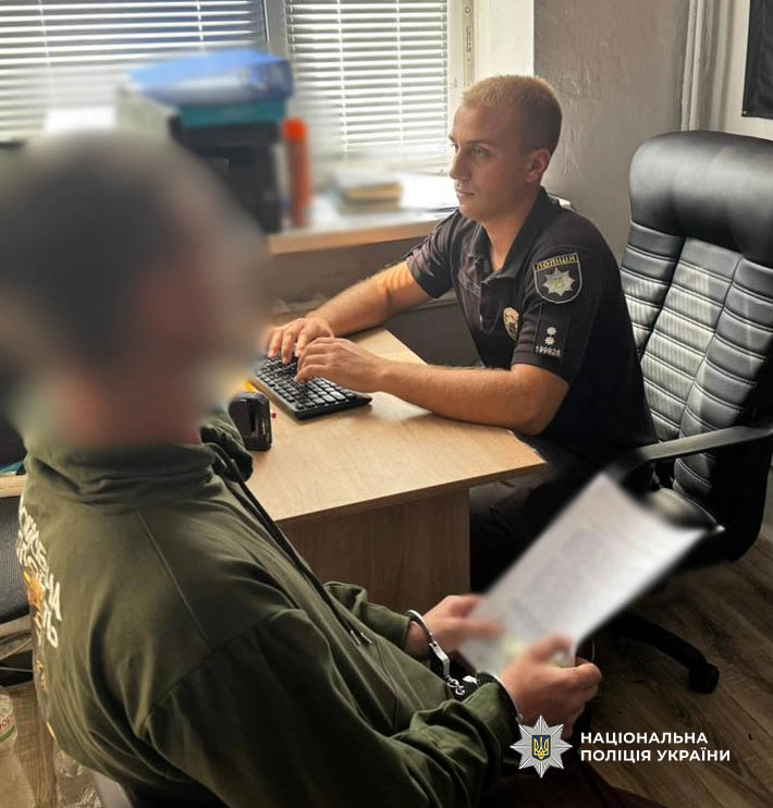 Чоловік кинув гранату на подвір’я родича на Одещині