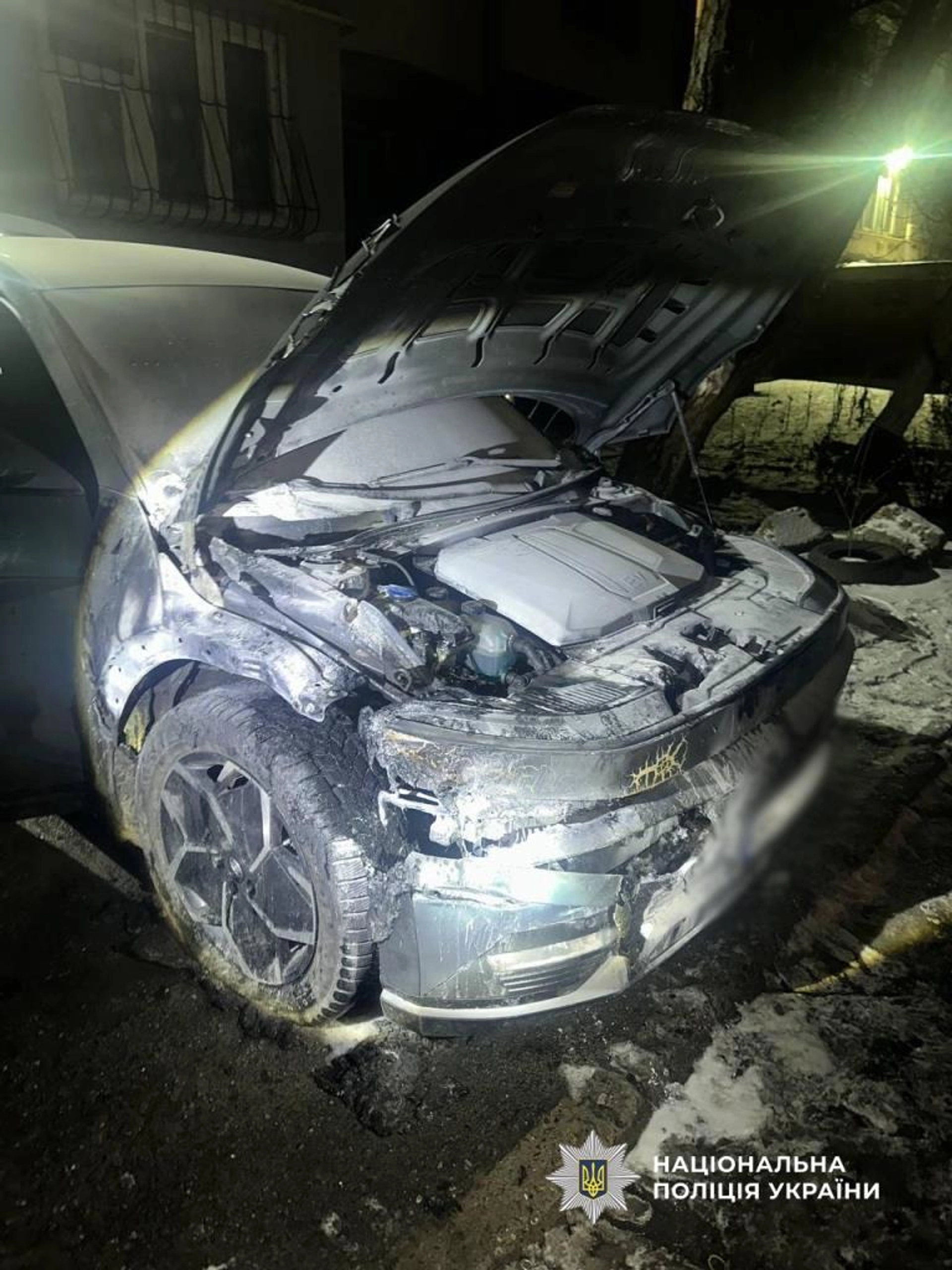 Одеситу загрожує до 10 років за підпал двох автомобілів на замовлення