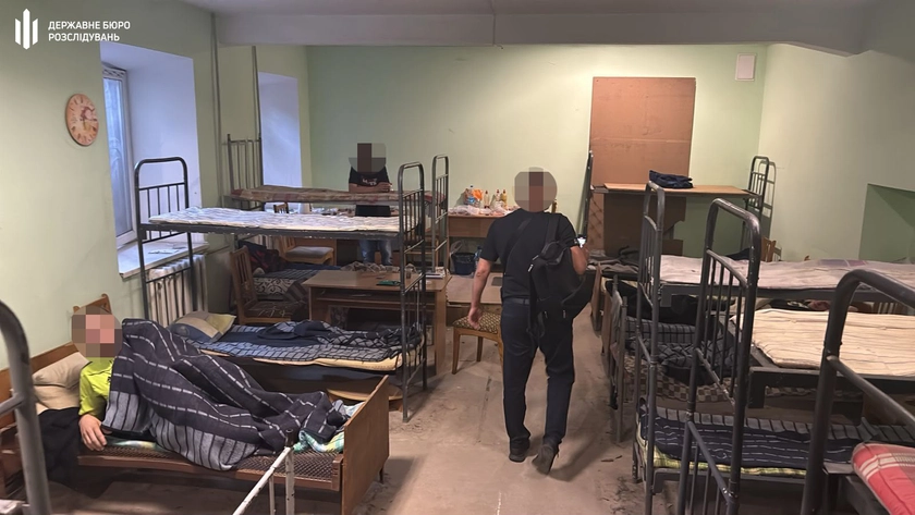 ДБР викрило на Одещині масштабну схему катувань та незаконної мобілізації: затримані дев’ятьох осіб