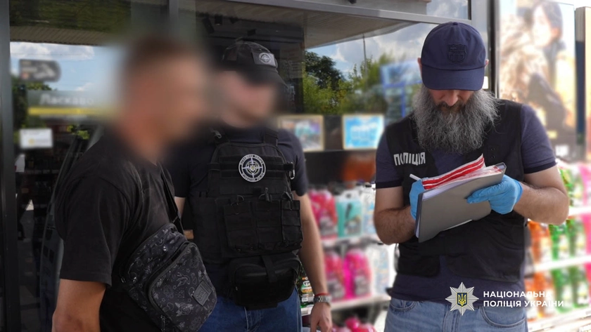 На Одещині затримали чоловіка, який за 5 тисяч доларів обіцяв переправити ухилянта за кордон