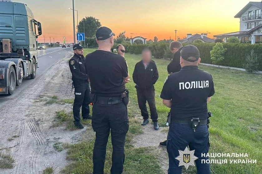 На Хмельниччині затримали одесита за підозрою у спробі зґвалтування дитини