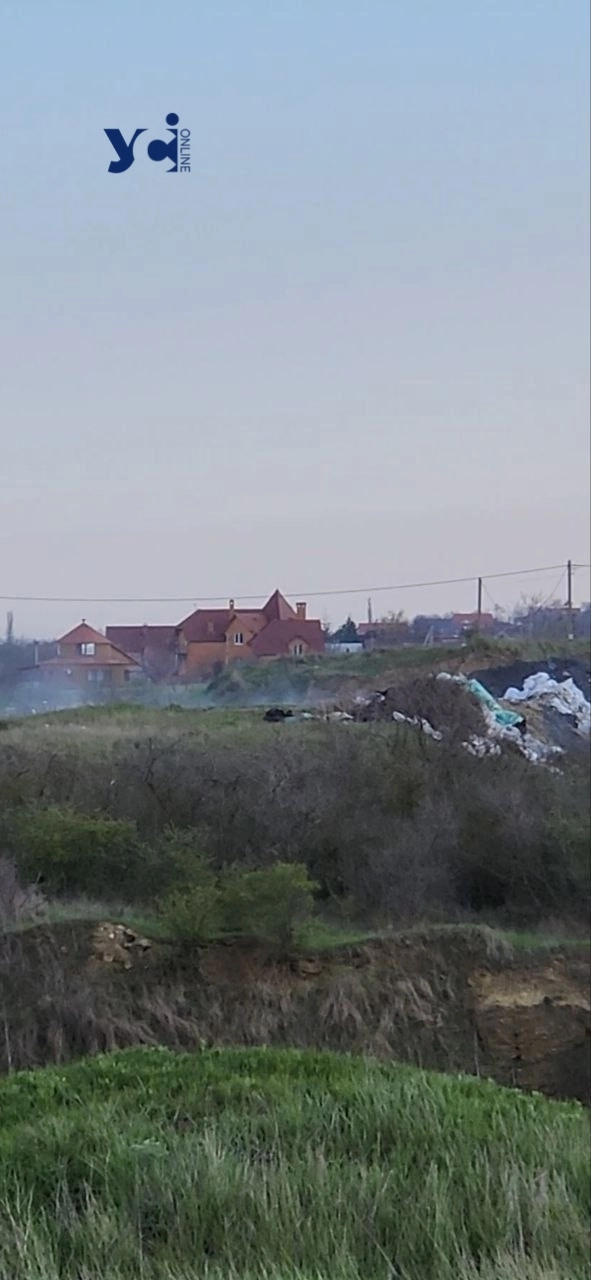 Підпали сміттєзвалища біля Аджалицького лиману: мешканці назвали ймовірного організатора