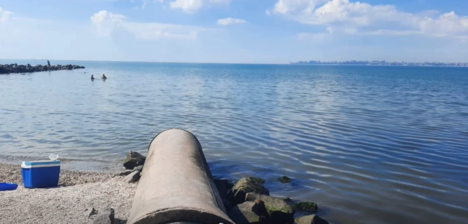 Біля «Зеленого мису» ліквідували витік стоків, що утворився після аварії колектора
