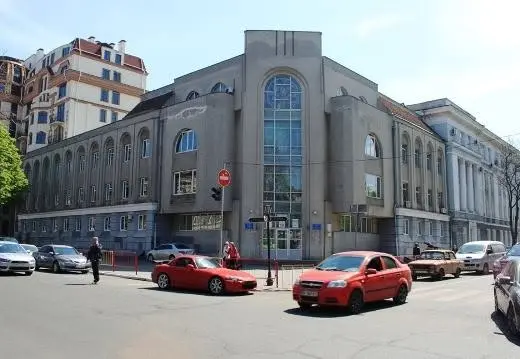 В Одесі вдруге оголосили тендер на капремонт історичної будівлі гімназії №1 на Олександрівському проспекті