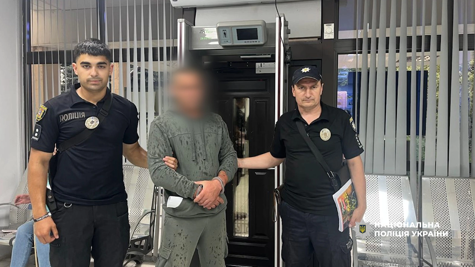 На Одещині затримали чоловіка, який поранив із гвинтівки 15-річну дівчину