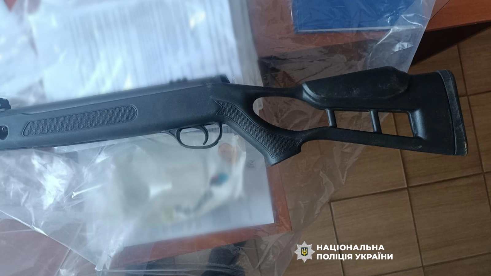 На Одещині затримали чоловіка, який поранив із гвинтівки 15-річну дівчину