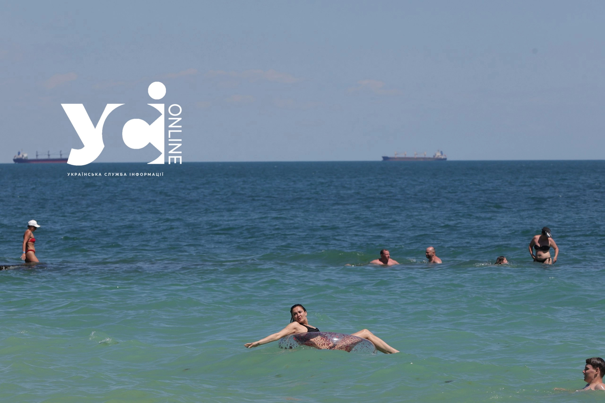 Одеса плавиться від спеки: пляжі переповнені, море стало головним порятунком