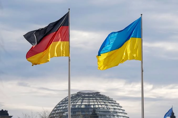 Україна і Німеччина обговорюють повернення чоловіків призовного віку