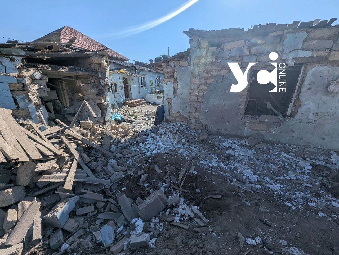 Зруйновані будинки та гаражі, постраждав 23-річний чоловік: наслідки атаки рф на Одесу