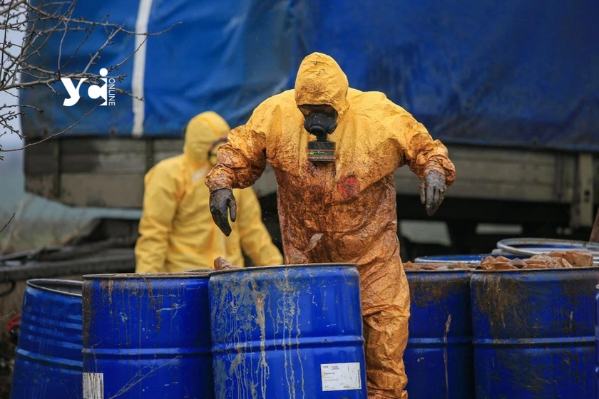На Одещині виявили незаконне підзахоронення бочок з небезпечними хімічними відходами