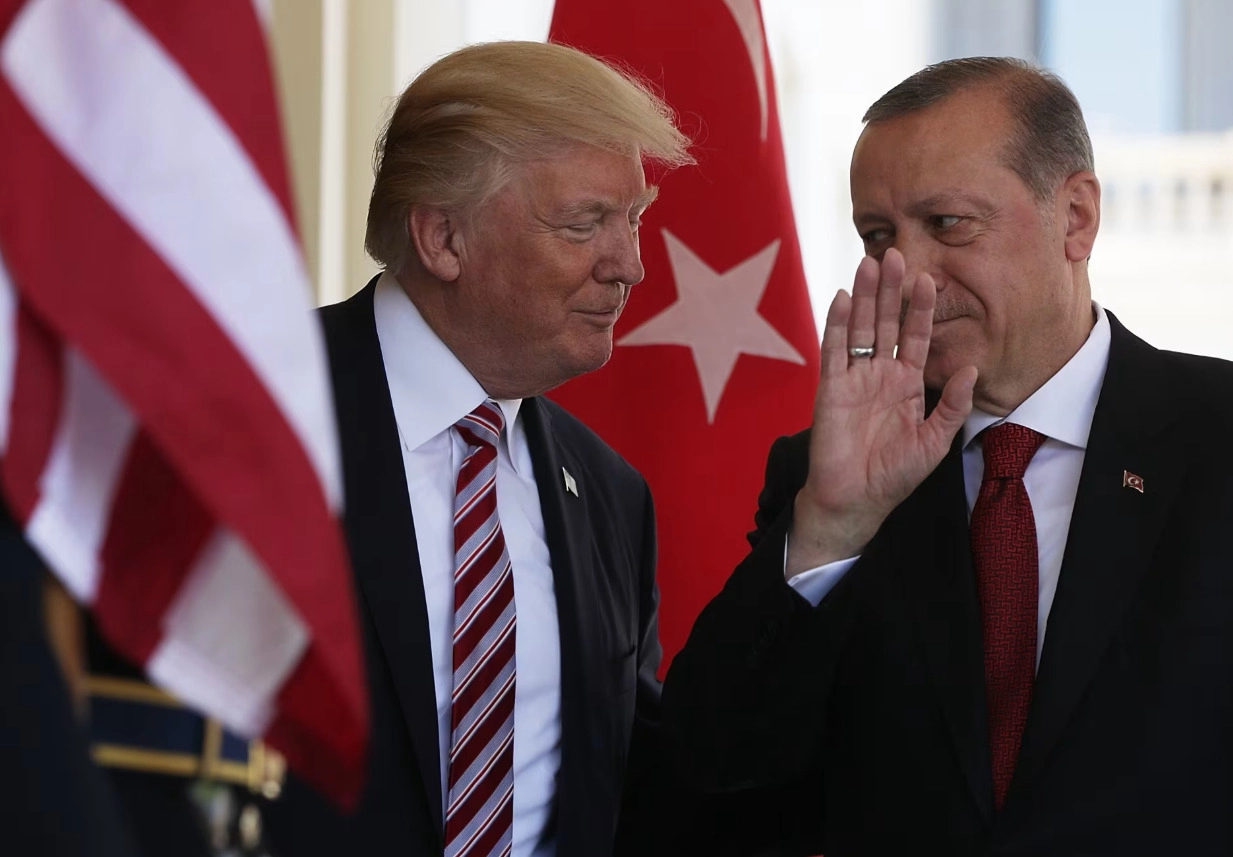 Трамп пообіцяв Ердогану скасувати санкції проти Туреччини та розглянути повернення країни до програми F-35