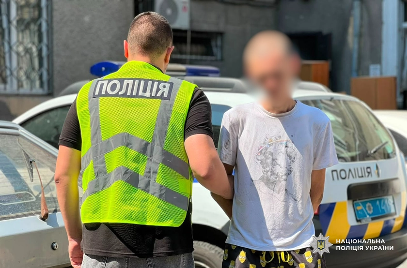 В Одесі затримали двох грабіжників, які серед білого дня нападали на жінок